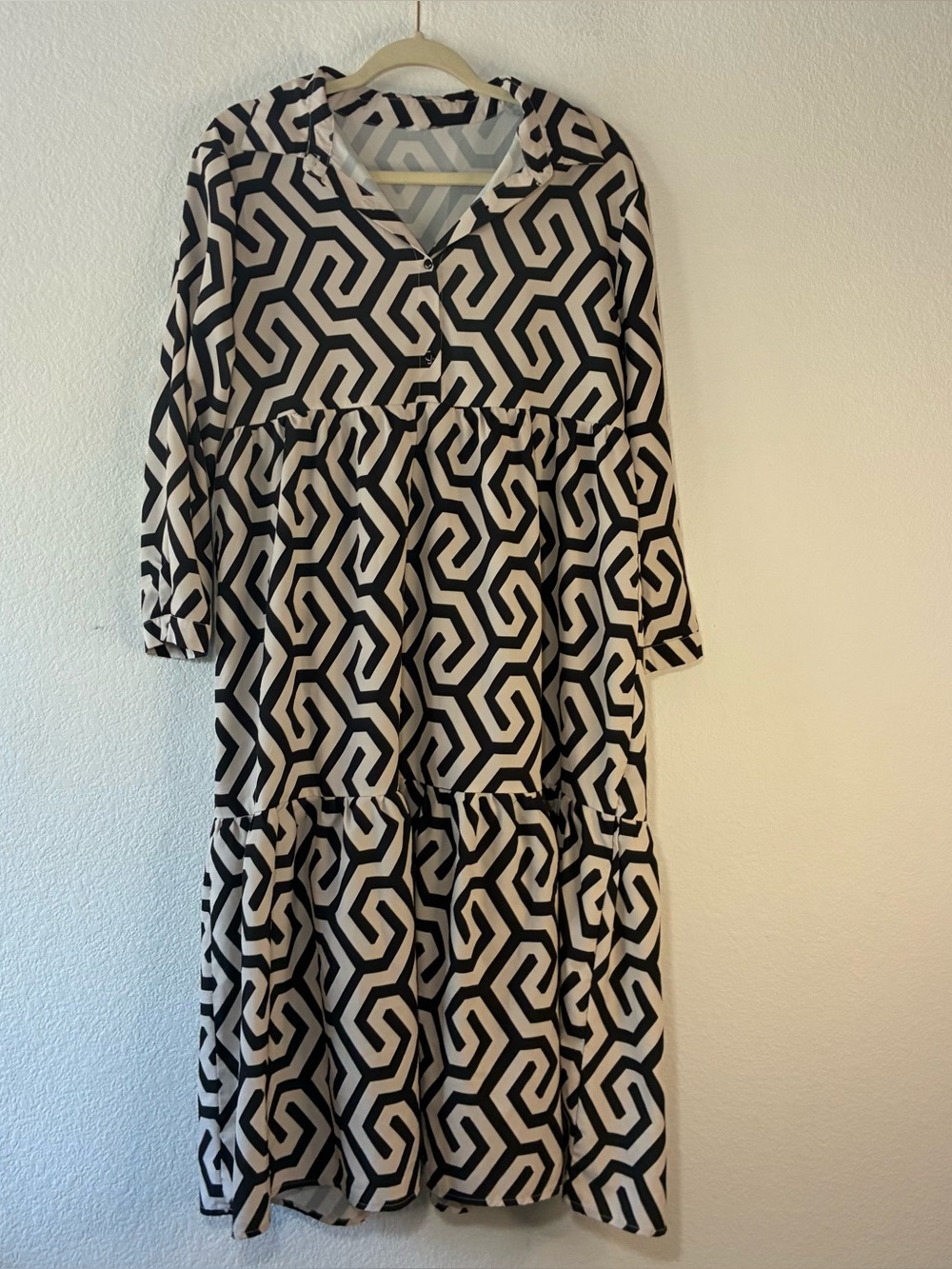 Shein Abstract Midi Dress, Medium